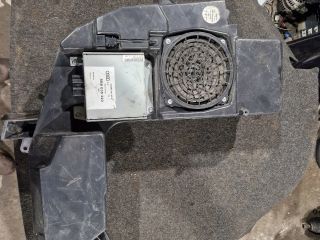 bontott AUDI A4 B6 Mélynyomó Hangszóró