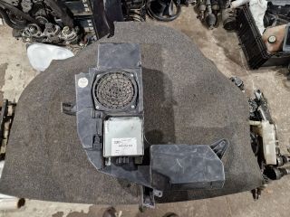 bontott AUDI A4 B6 Mélynyomó Hangszóró