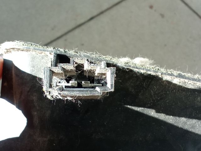 bontott AUDI A4 B6 Mélynyomó Hangszóró