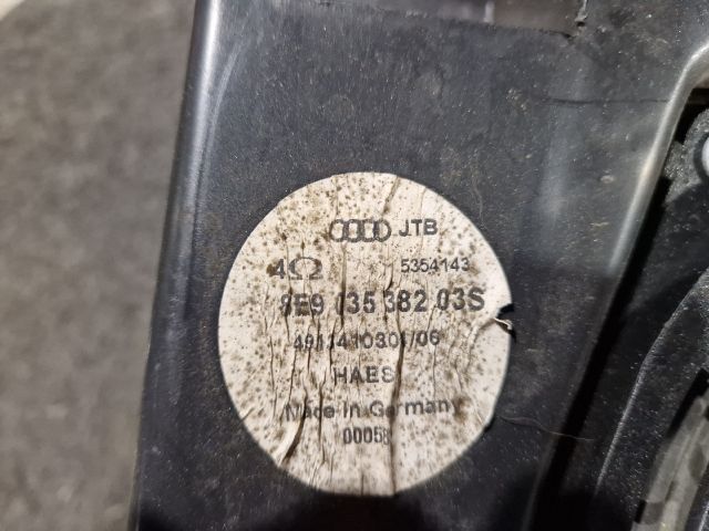 bontott AUDI A4 B6 Mélynyomó Hangszóró