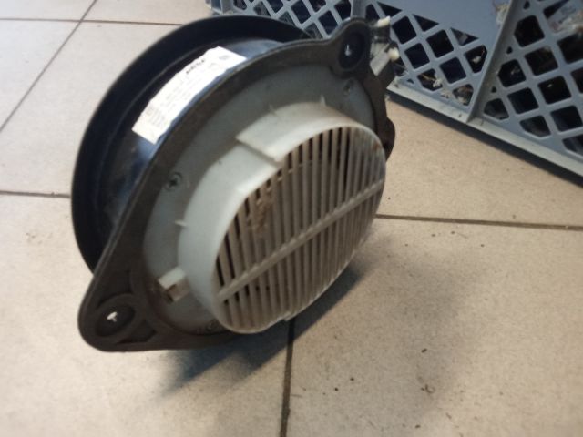 bontott AUDI A4 B6 Mélynyomó Hangszóró