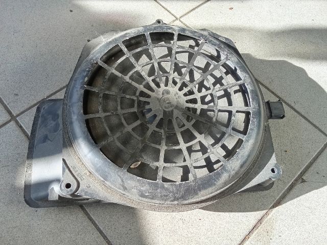 bontott AUDI A4 B6 Mélynyomó Hangszóró