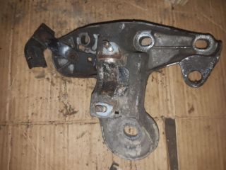 bontott AUDI A4 B6 Motor Tartó Bak (Pozíciófüggetlen)