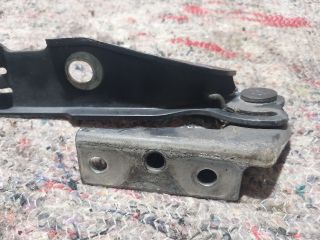 bontott AUDI A4 B6 Motorháztető Jobb Zsanér