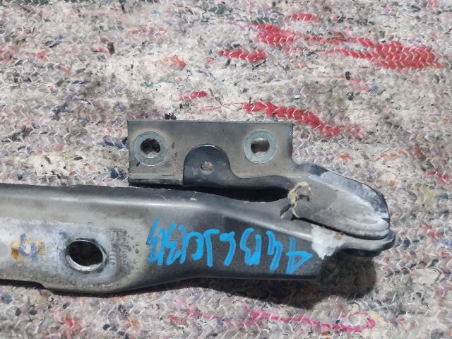 bontott AUDI A4 B6 Motorháztető Jobb Zsanér