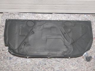 bontott AUDI A4 B6 Motorháztető Szigetelés