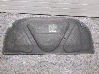 bontott AUDI A4 B6 Motorháztető Szigetelés