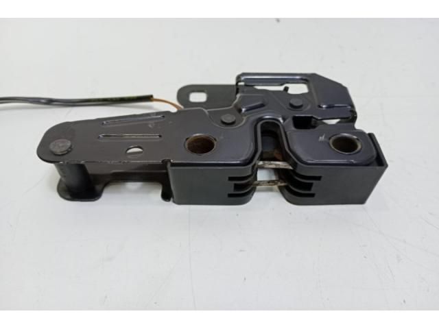 bontott AUDI A4 B6 Motorháztető Zárszerkezet