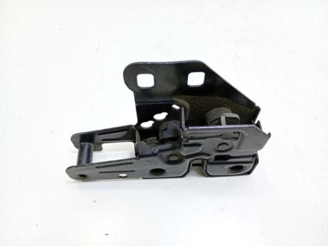 bontott AUDI A4 B6 Motorháztető Zárszerkezet