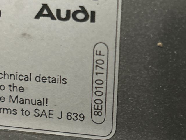 bontott AUDI A4 B6 Motorháztető