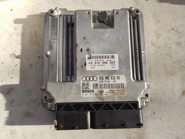 bontott AUDI A4 B6 Motorvezérlő