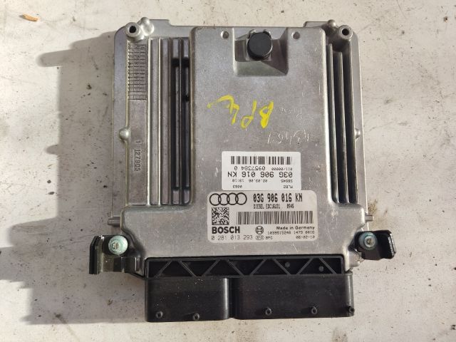 bontott AUDI A4 B6 Motorvezérlő