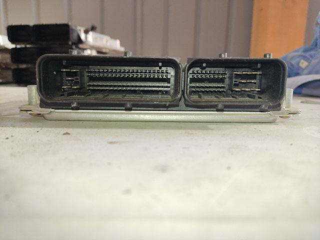 bontott AUDI A4 B6 Motorvezérlő