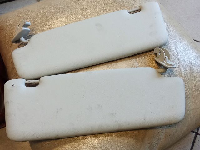 bontott AUDI A4 B6 Napellenző Pár