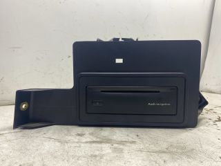 bontott AUDI A4 B6 Navigáció Elektronika