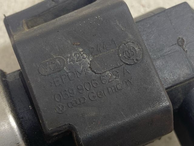 bontott AUDI A4 B6 Nyomásszabályzó Szelep