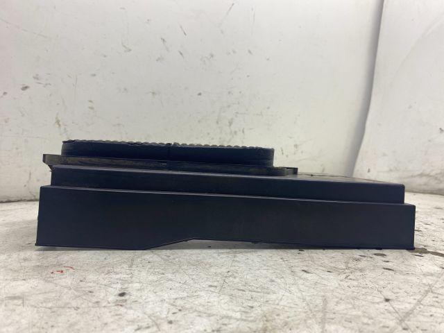 bontott AUDI A4 B6 Pollenszűrő Ház