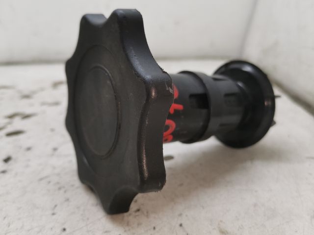 bontott AUDI A4 B6 Pótkerék Rögzítő