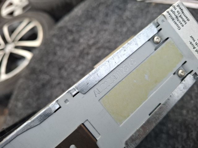 bontott AUDI A4 B6 Rádió / CD