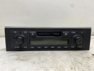 bontott AUDI A4 B6 Rádió / CD