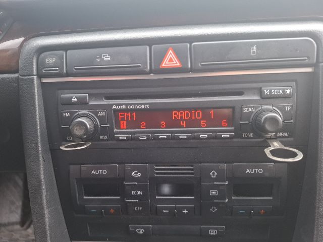 bontott AUDI A4 B6 Rádió / CD