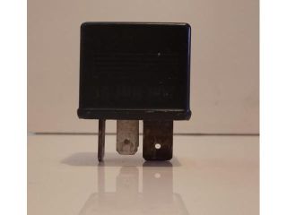 bontott AUDI A4 B6 Relé