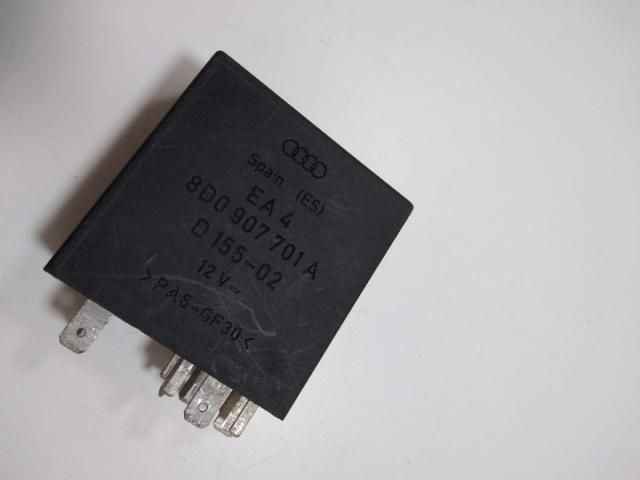 bontott AUDI A4 B6 Relé