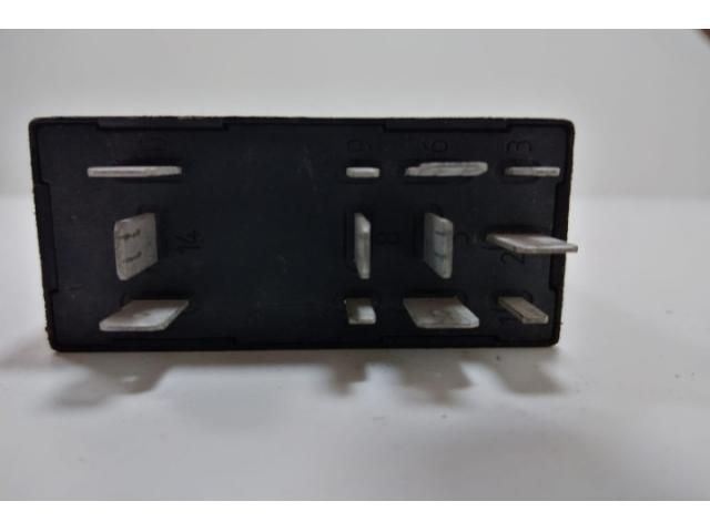 bontott AUDI A4 B6 Relé