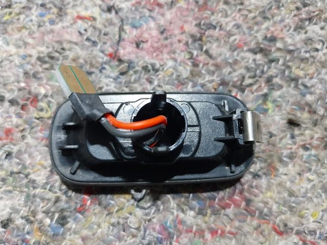 bontott AUDI A4 B6 Sárvédő Irányjelző (Pozíciófüggetlen)