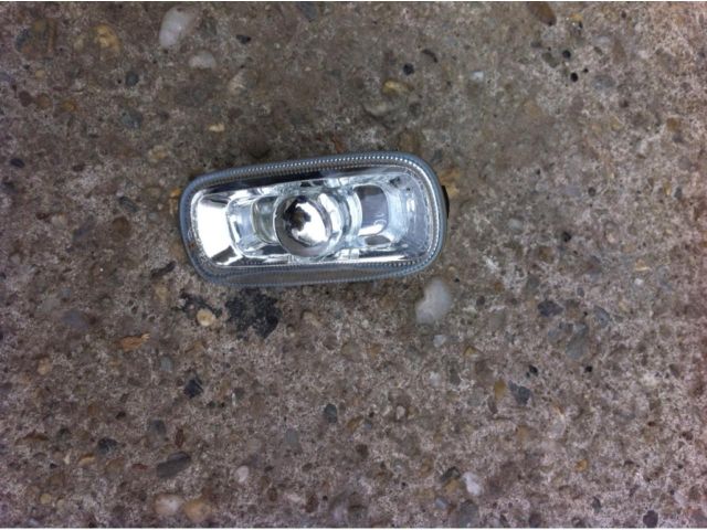 bontott AUDI A4 B6 Sárvédő Irányjelző (Pozíciófüggetlen)