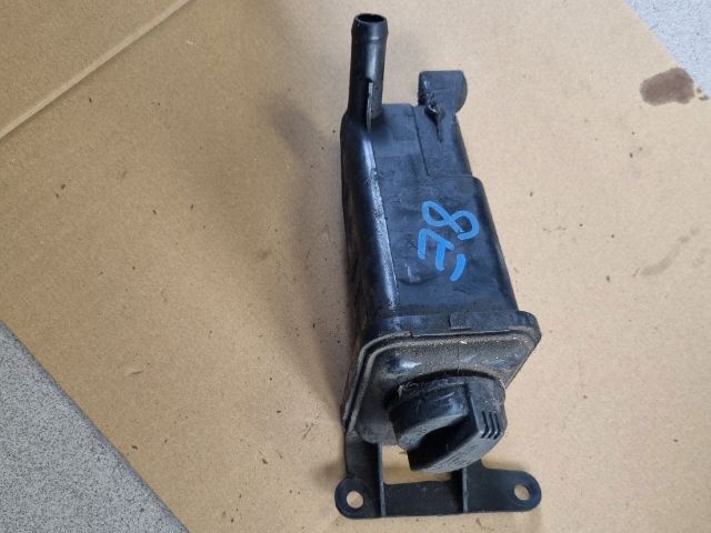 bontott AUDI A4 B6 Szervóolaj Tartály