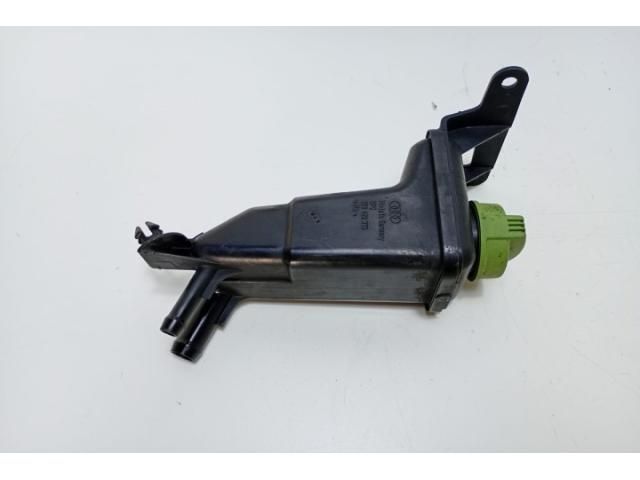 bontott AUDI A4 B6 Szervóolaj Tartály