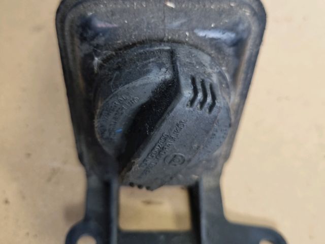 bontott AUDI A4 B6 Szervóolaj Tartály