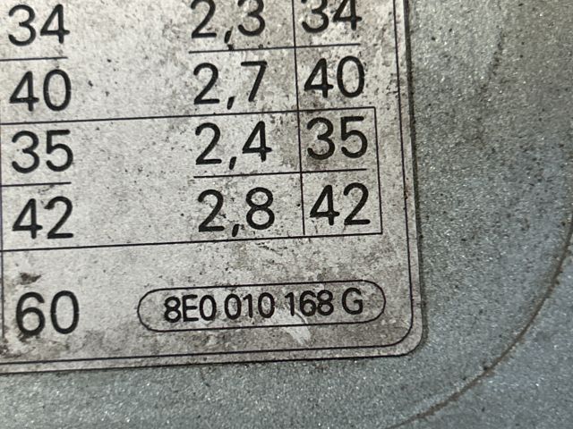 bontott AUDI A4 B6 Tankajtó