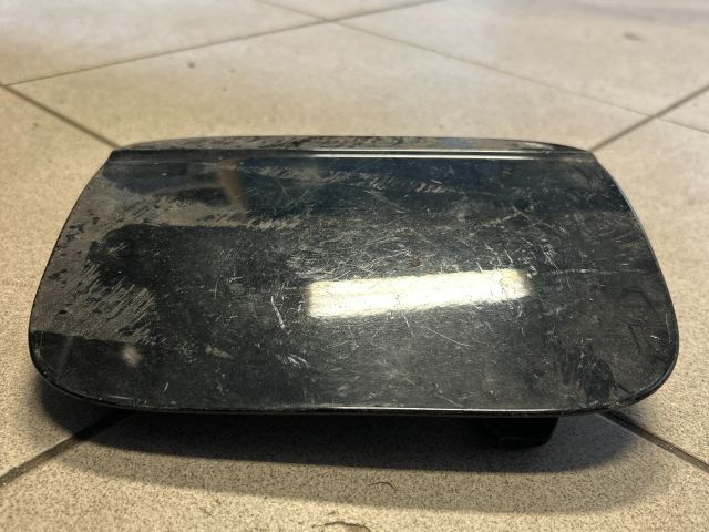 bontott AUDI A4 B6 Tankajtó