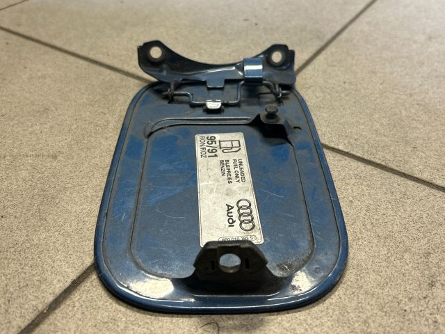 bontott AUDI A4 B6 Tankajtó