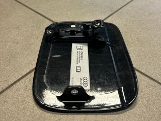 bontott AUDI A4 B6 Tankajtó