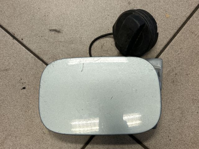 bontott AUDI A4 B6 Tankajtó