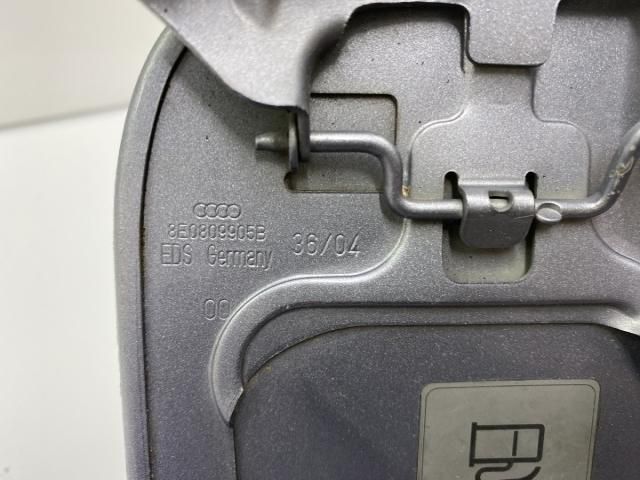 bontott AUDI A4 B6 Tankajtó