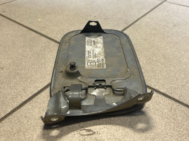 bontott AUDI A4 B6 Tankajtó