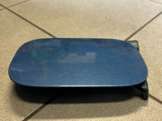 bontott AUDI A4 B6 Tankajtó