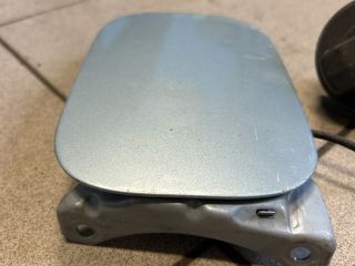 bontott AUDI A4 B6 Tankajtó