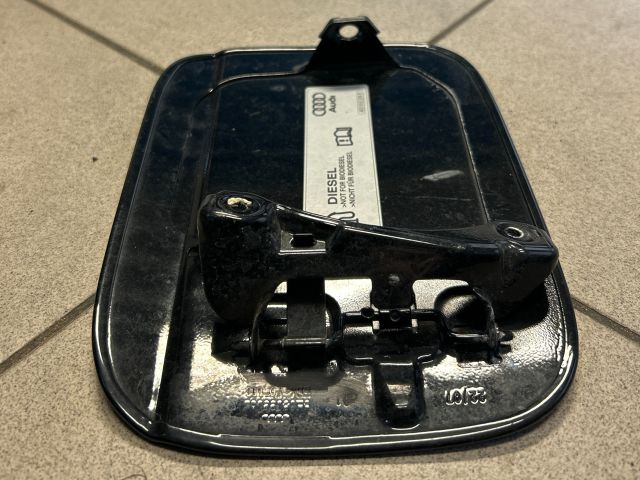 bontott AUDI A4 B6 Tankajtó