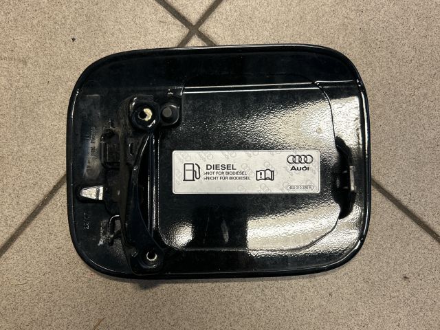 bontott AUDI A4 B6 Tankajtó