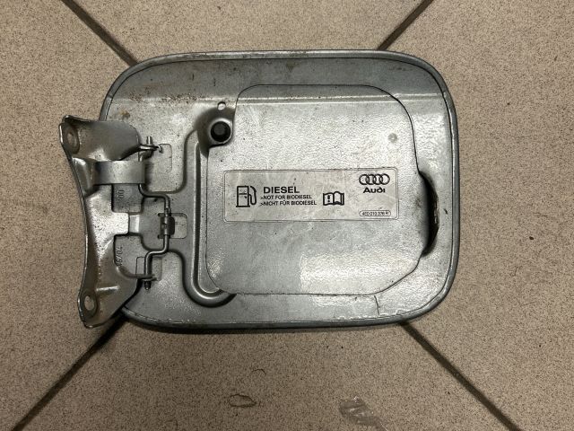 bontott AUDI A4 B6 Tankajtó
