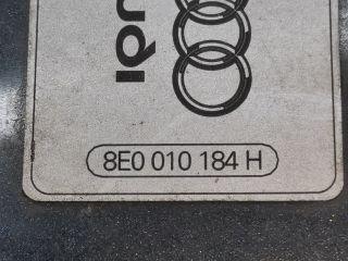 bontott AUDI A4 B6 Tankajtó