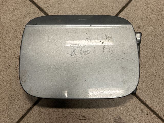 bontott AUDI A4 B6 Tankajtó