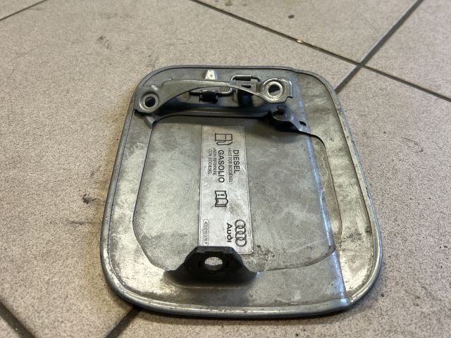 bontott AUDI A4 B6 Tankajtó