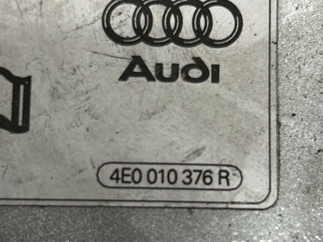 bontott AUDI A4 B6 Tankajtó
