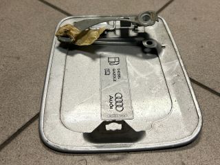 bontott AUDI A4 B6 Tankajtó